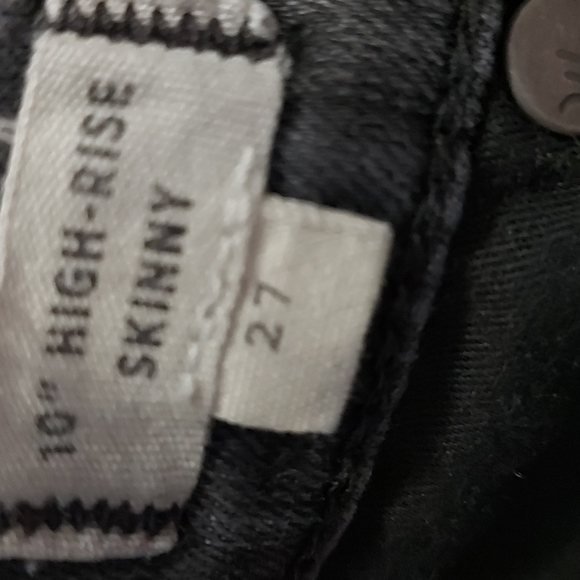 Madewell 10" High-Rise Skinny Jeans in Berkeley Black: Button-Through Edition - Picture 14 of 14